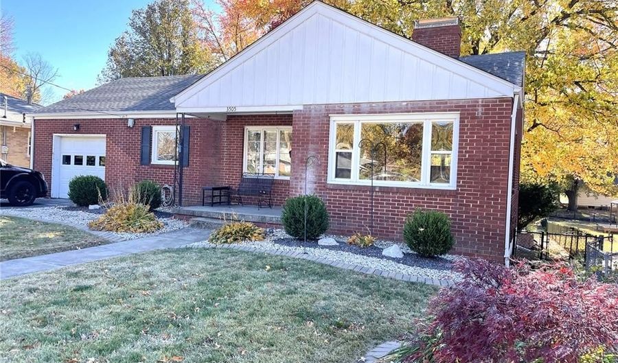 3505 Gary St, Alton, IL 62002 - 2 Beds, 2 Bath