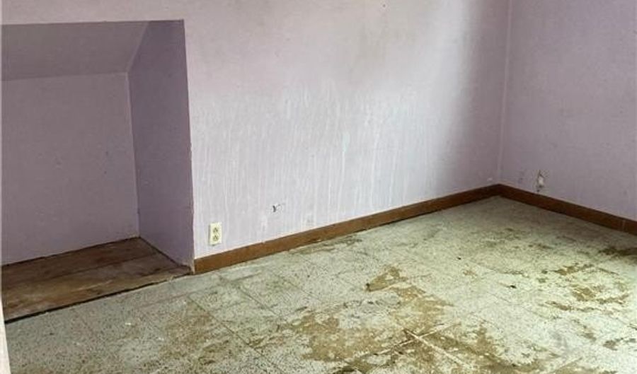 1507 4th Ave SW, Austin, MN 55912 - 3 Beds, 2 Bath