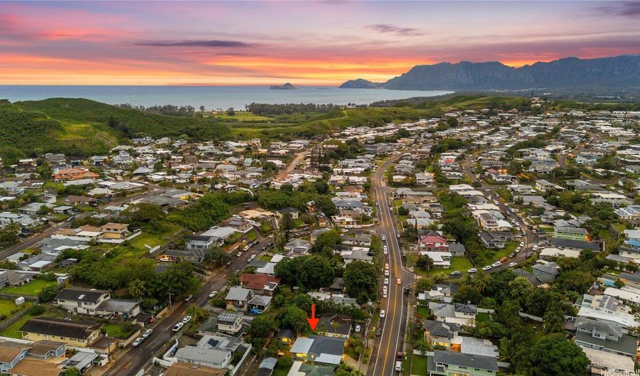 1232 Hele St, Kailua, HI 96734 - 5 Beds, 3 Bath