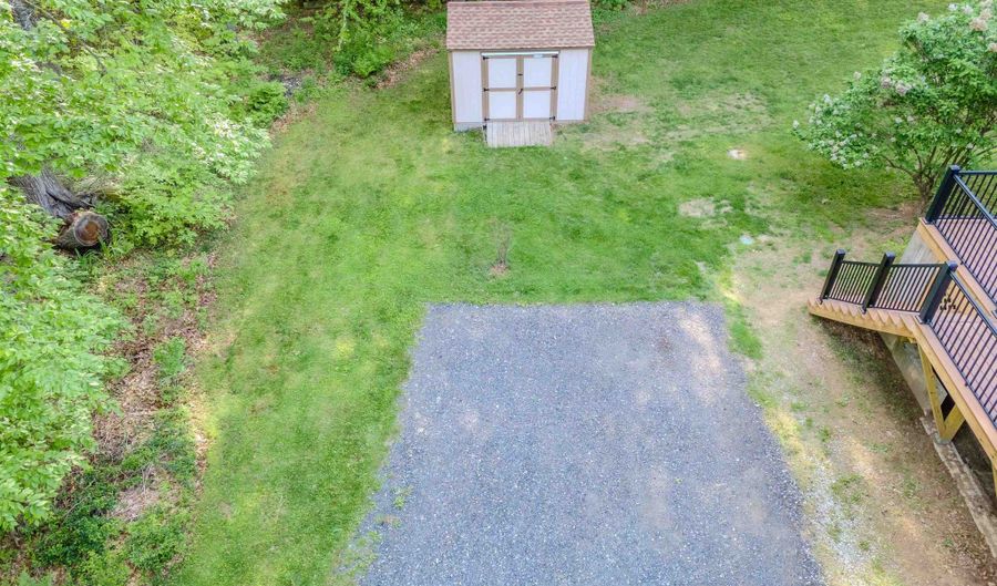 21 Hoadley Rd, Belmont, NH 03220 - 3 Beds, 1 Bath