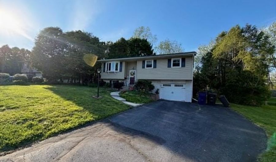 1151 Whitman St, Allentown, PA 18104 - 3 Beds, 2 Bath