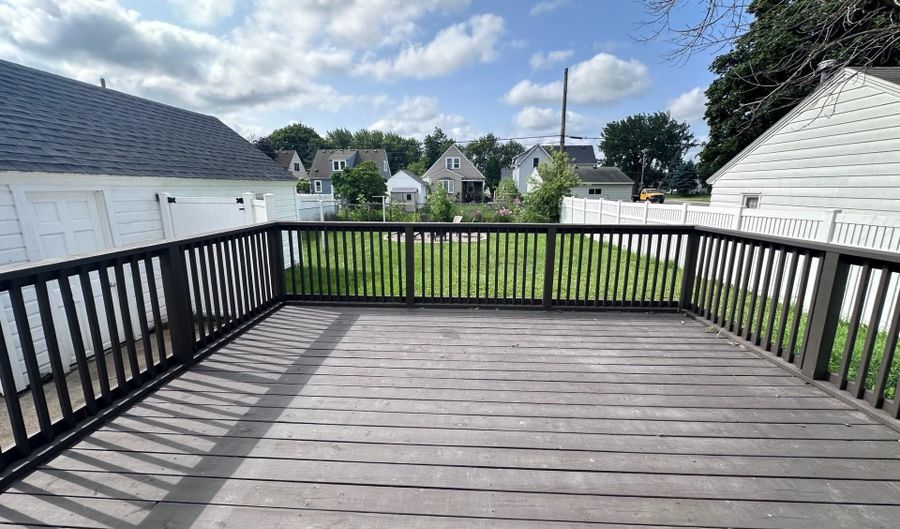 213 11th Ave SW, Austin, MN 55912 - 2 Beds, 2 Bath