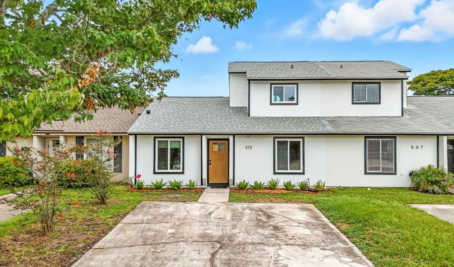 573 AQUATIC Dr, Atlantic Beach, FL 32233 - 3 Beds, 2 Bath