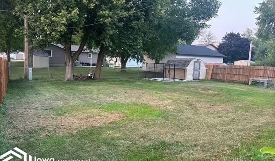 1309 E Elm St, Algona, IA 50511 - 4 Beds, 2 Bath