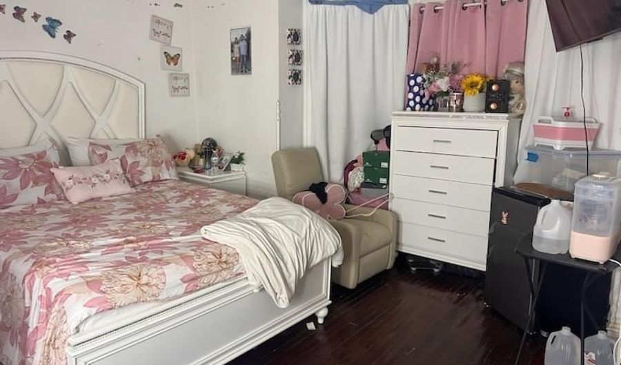 815 W Chew St, Allentown, PA 18102 - 5 Beds, 1 Bath