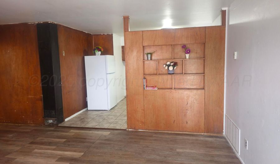 3005 WALNUT St, Amarillo, TX 79107 - 3 Beds, 1 Bath