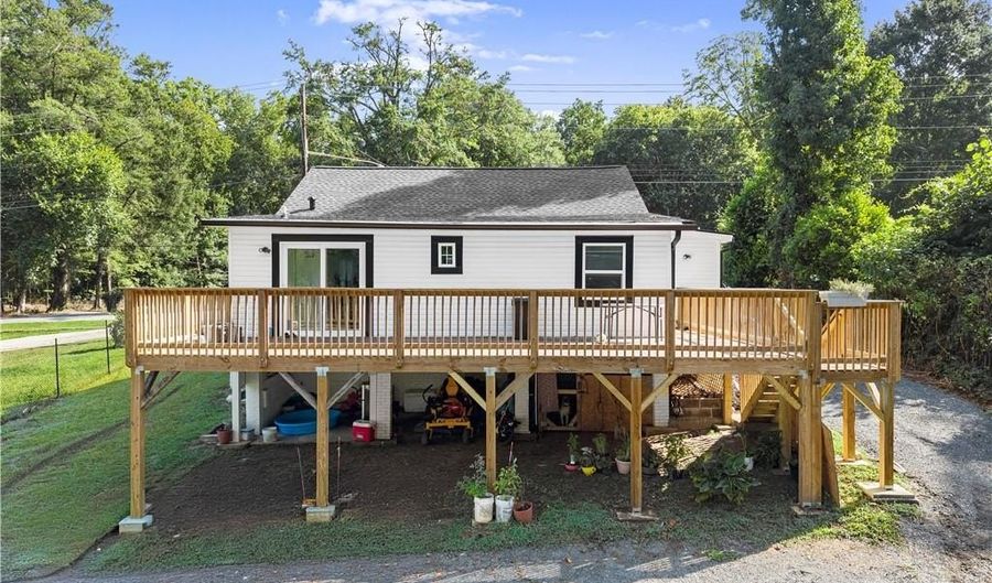 5626 Austell Powder Springs Rd, Austell, GA 30106 - 3 Beds, 2 Bath