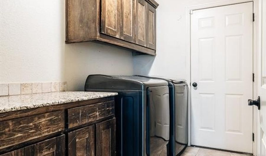 1902 Brompton St, Bentonville, AR 72713 - 4 Beds, 2 Bath