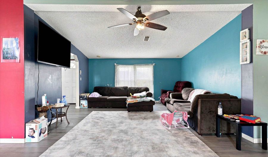 22457 NW Valencia Dr, Altha, FL 32421 - 3 Beds, 2 Bath