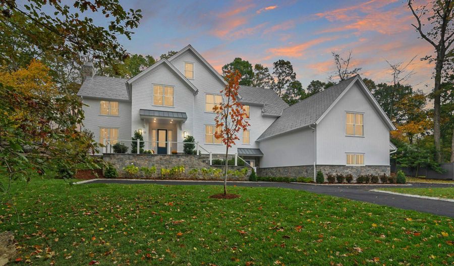 10 Stony Brook Rd, Darien, CT 06820 - 6 Beds, 8 Bath