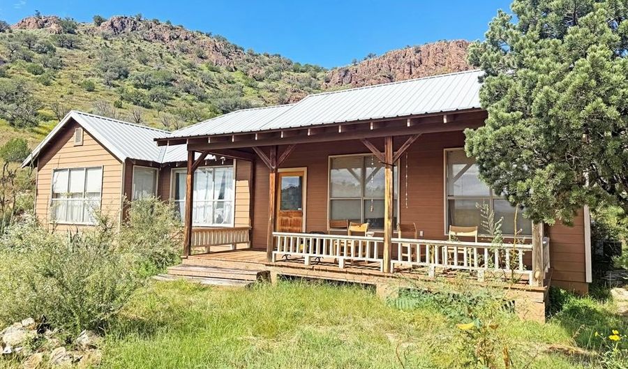 3 Trail Dr, Alpine, TX 79830 - 3 Beds, 2 Bath
