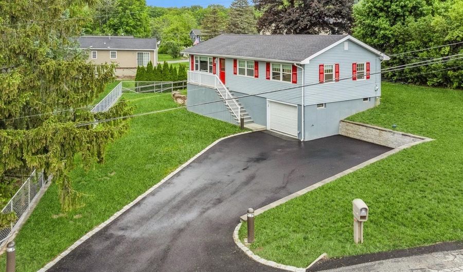 39 LINCOLN Ave, Alloway, NJ 07462 - 3 Beds, 2 Bath