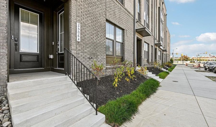 2506 W PENINSULA Dr 301A, Baltimore, MD 21230 - 3 Beds, 3 Bath