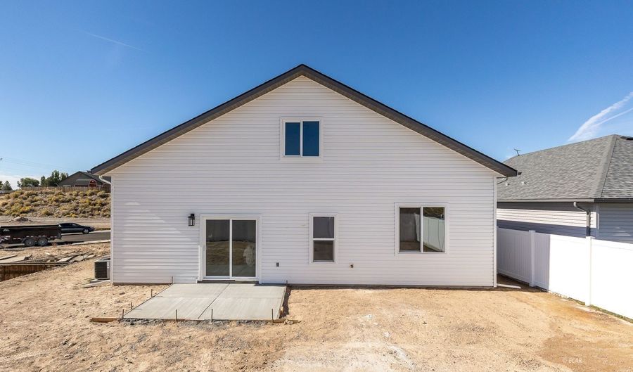 2606 Platinum Dr, Elko, NV 89801 - 5 Beds, 3 Bath