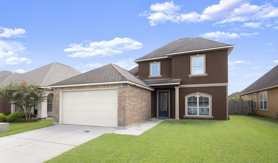 14011 Windwood Dr, Baton Rouge, LA 70816 - 4 Beds, 2 Bath
