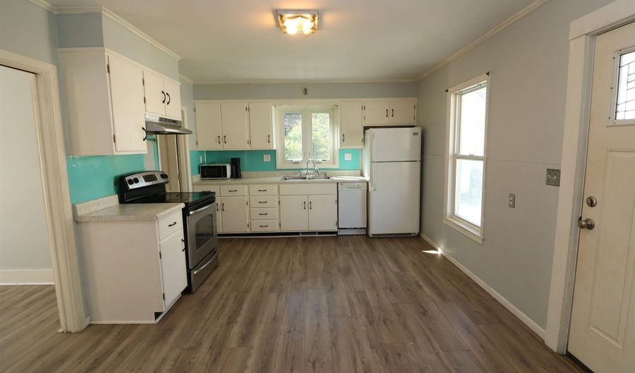 15 George St, Barre, VT 05641 - 3 Beds, 2 Bath