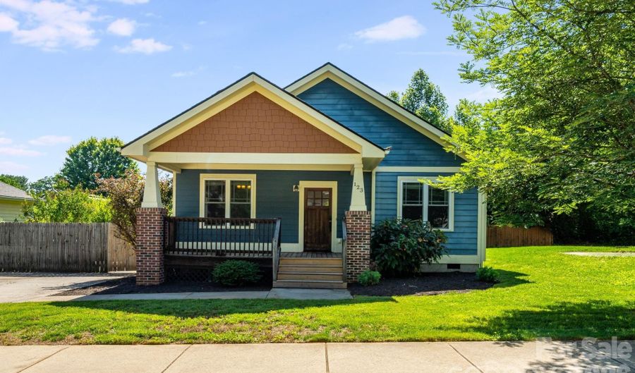 123 Estelle Park Dr, Asheville, NC 28806 - 3 Beds, 2 Bath