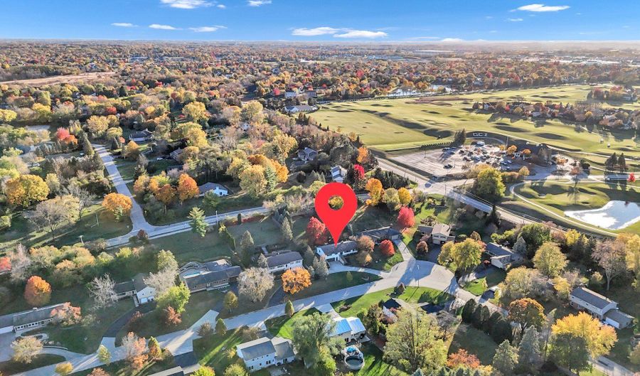 1405 Surrey Ln, Algonquin, IL 60102 - 3 Beds, 3 Bath