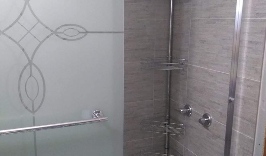 400 14TH St, Benton City, WA 98930 - 2 Beds, 2 Bath