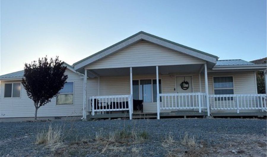 3625 Jane St, Caliente, NV 89008 - 3 Beds, 2 Bath