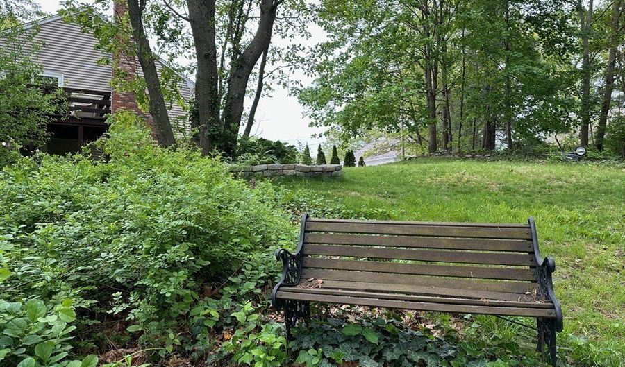 15 Curlew St, Boston, MA 02132 - 4 Beds, 2 Bath