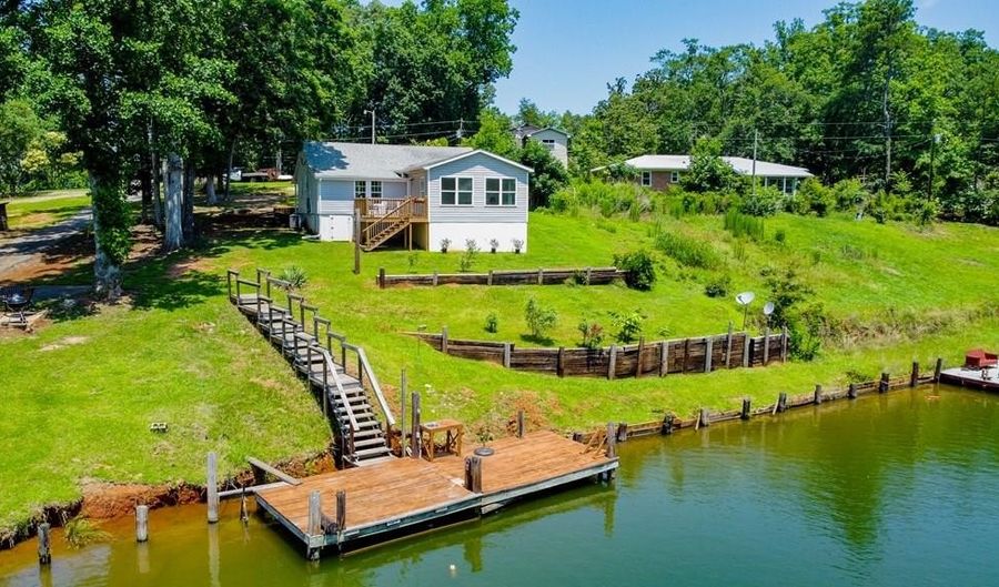 93 Parnell Rd, Abbeville, SC 29620 - 2 Beds, 2 Bath