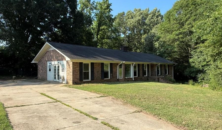 442 Hill Rd, Abbeville, SC 29620 - 3 Beds, 3 Bath