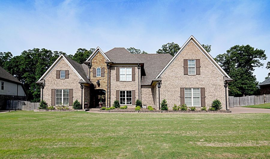 5591 Liles Ln, Olive Branch, MS 38654 - 5 Beds, 4 Bath