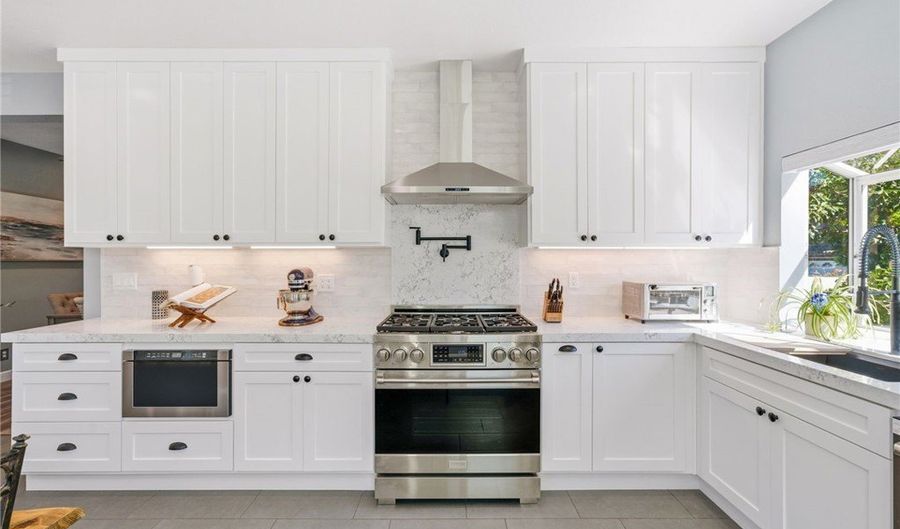 111 Mayfair, Aliso Viejo, CA 92656 - 4 Beds, 3 Bath