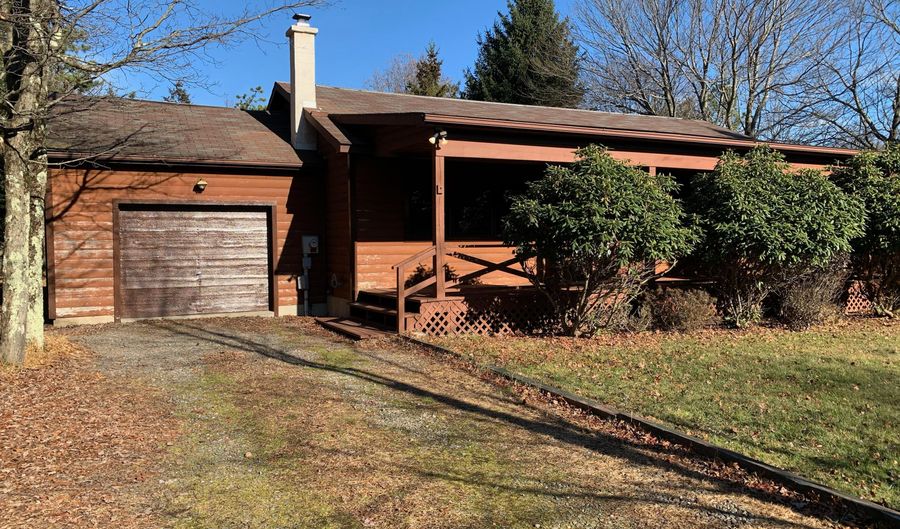 855 Stony Mountain Rd, Albrightsville, PA 18210 - 3 Beds, 2 Bath