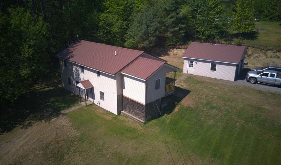 167 Pine Ridge Cir, Lyndon, VT 05851 - 3 Beds, 1 Bath