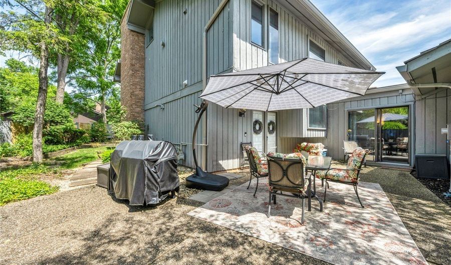 410-29 Willow Cir, Aurora, OH 44202 - 4 Beds, 3 Bath