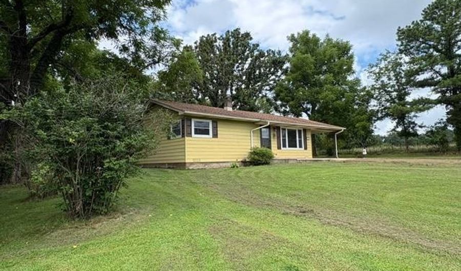 925 Peace Valley Rd, Ash Flat, AR 72513 - 2 Beds, 1 Bath