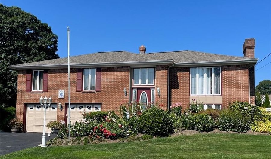 33 Carriage Way, North Providence, RI 02904 - 4 Beds, 3 Bath