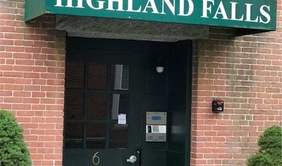 2 School St 403, Lincoln, RI 02802 - 2 Beds, 2 Bath