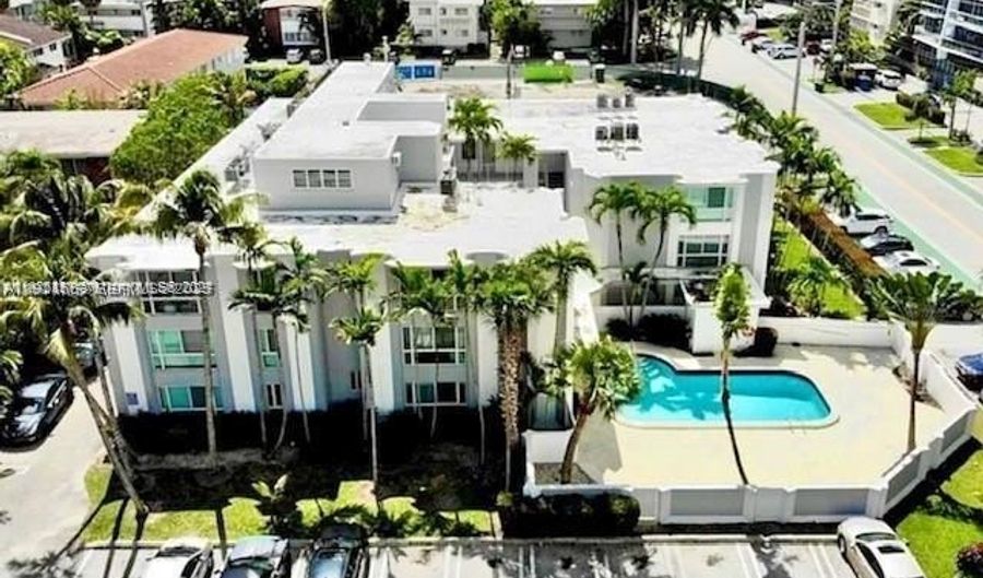 9971 W Bay Harbor Dr 101, Bay Harbor Islands, FL 33154 - 1 Beds, 2 Bath