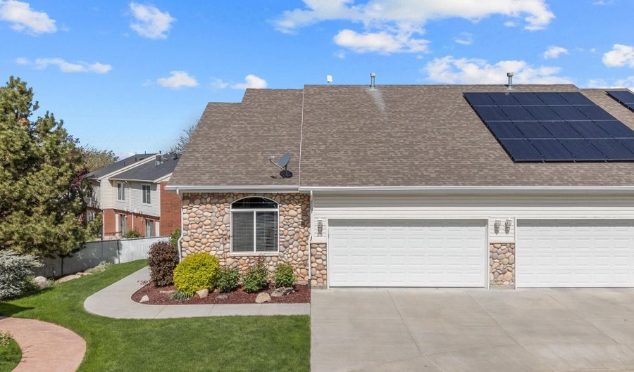 33 TIERRA VISTA Ct, Bountiful, UT 84010 - 4 Beds, 3 Bath