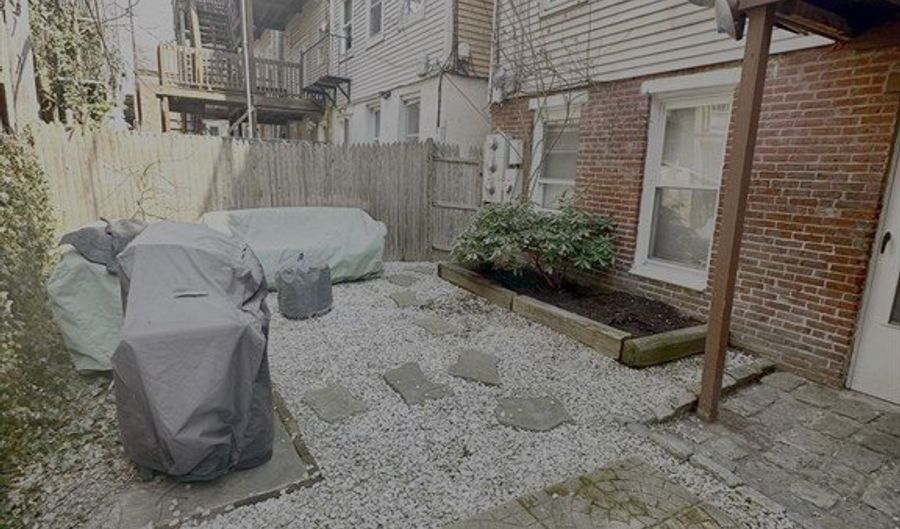 179 H St 1, Boston, MA 02127 - 2 Beds, 2 Bath