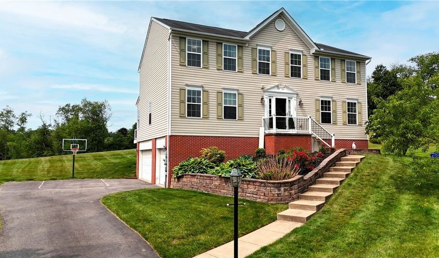 145 Brighton Ln, Adams Twp., PA 16046 - 4 Beds, 3 Bath