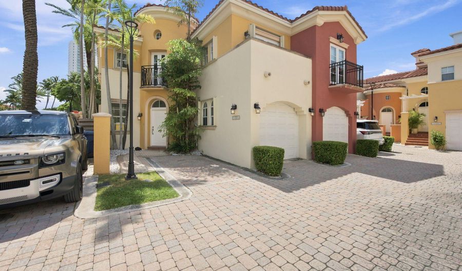 18385 NE 30TH Pl 18385, Aventura, FL 33160 - 3 Beds, 3 Bath