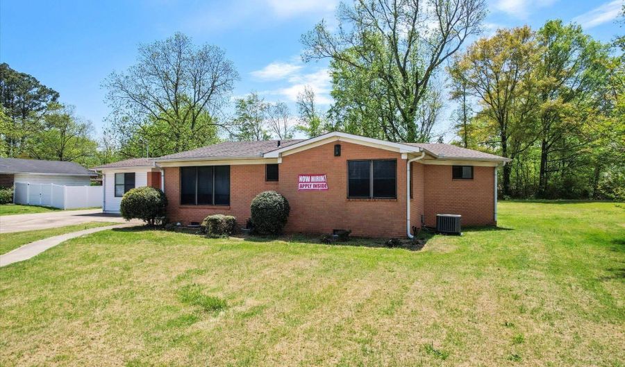 8523 US Highway 431, Albertville, AL 35950 - 0 Beds, 0 Bath