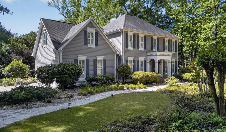 2 WOODSIDE Pl, Anniston, AL 36207 - 4 Beds, 3 Bath