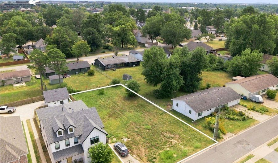 215 SW F St Lot 3, Bentonville, AR 72712 - 0 Beds, 0 Bath