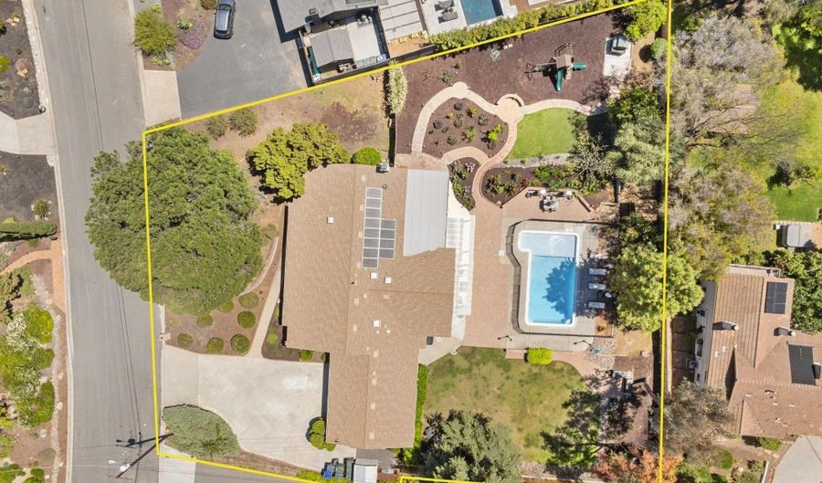 10933 Sunray Pl, La Mesa, CA 91941 - 4 Beds, 2 Bath