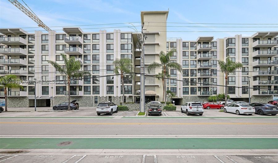 9800 W Bay Harbor Dr 406, Bay Harbor Islands, FL 33154 - 1 Beds, 2 Bath