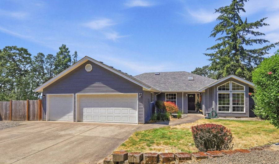 33833 SUNNYVIEW Dr, Albany, OR 97322 - 4 Beds, 3 Bath