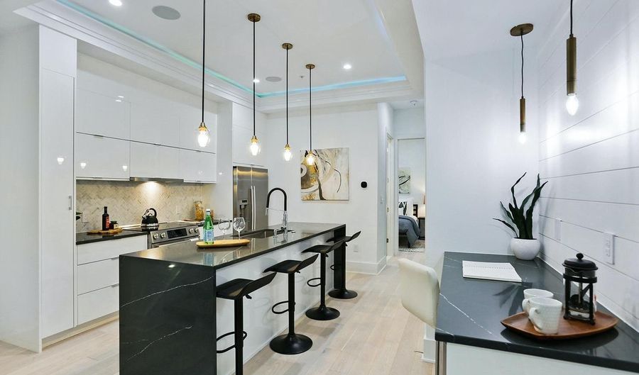 4 R St NW 3, Washington, DC 20001 - 2 Beds, 2 Bath