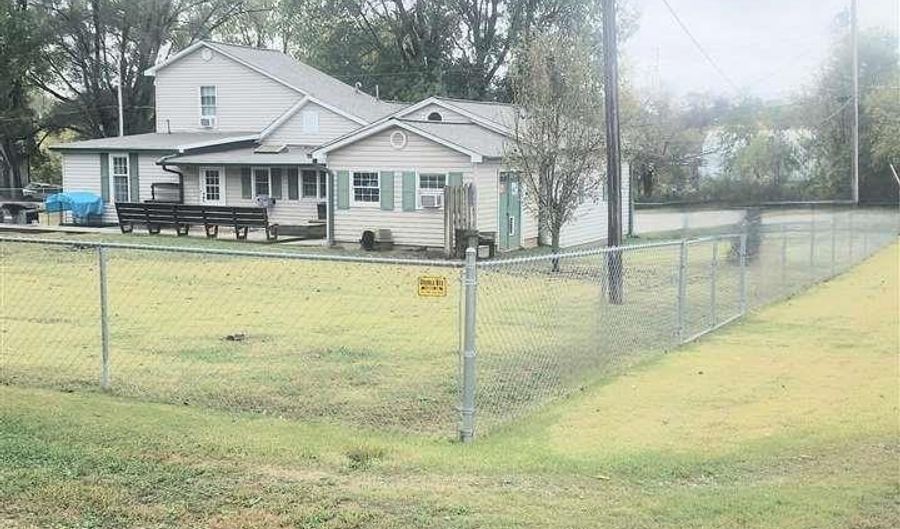 14614 S 4th Ave, Blanford, IN 47831 - 3 Beds, 3 Bath