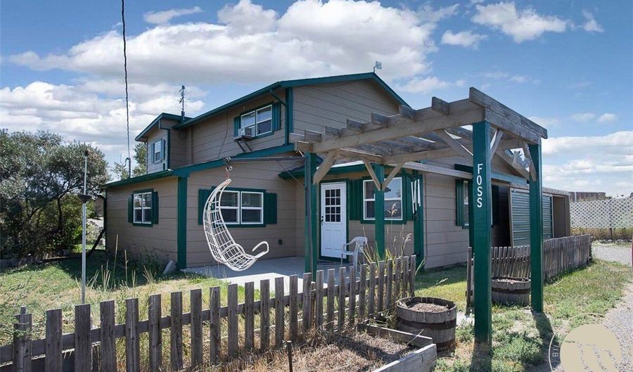 1215 74th St W, Billings, MT 59106 - 3 Beds, 2 Bath