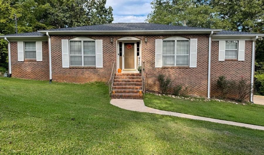 1436 NAVAJO Trl, Alabaster, AL 35007 - 5 Beds, 3 Bath